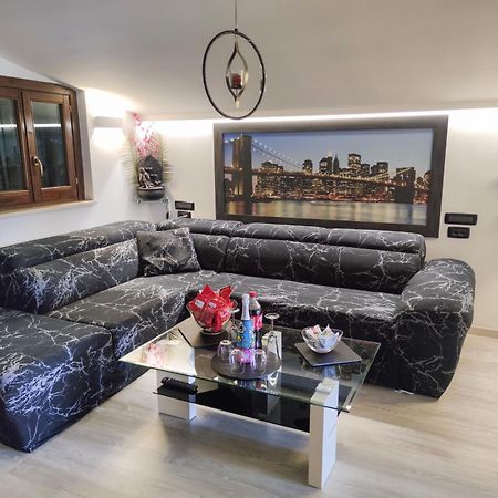 Andrew Home Villa Rosa Di Martinsicuro Экстерьер фото